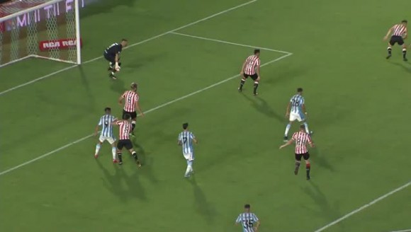  亚眠定位球配合默契，法甲小球会高空制霸赛场  